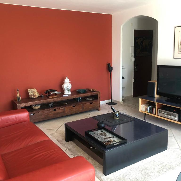 Grand appartement rénové 70m2 - 2 chambres - plages à proximité - Sanary - Apartamento de 2 dormitorios - 1