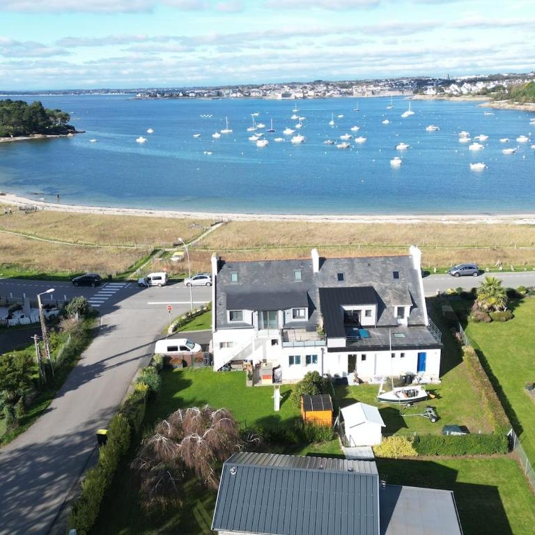 Grande maison - 4 chambres à 1 min des plages - Cabellou - Four-Bedroom House - 18