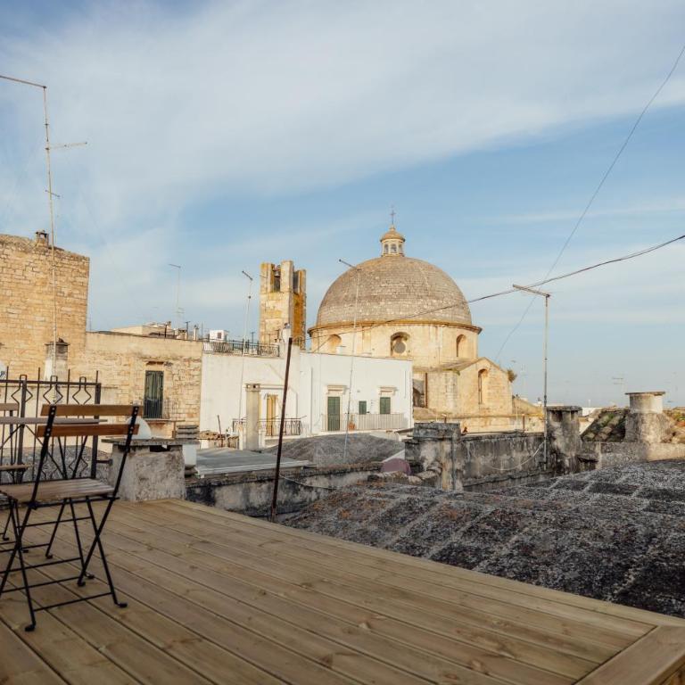 Historic Home with Large Rooftop Terrace in Heart of Ceglie - Casa con 1 Camera da Letto - 19