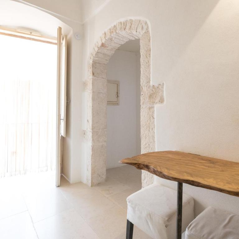 Historic Home with Large Rooftop Terrace in Heart of Ceglie - Casa con 1 Camera da Letto - 33