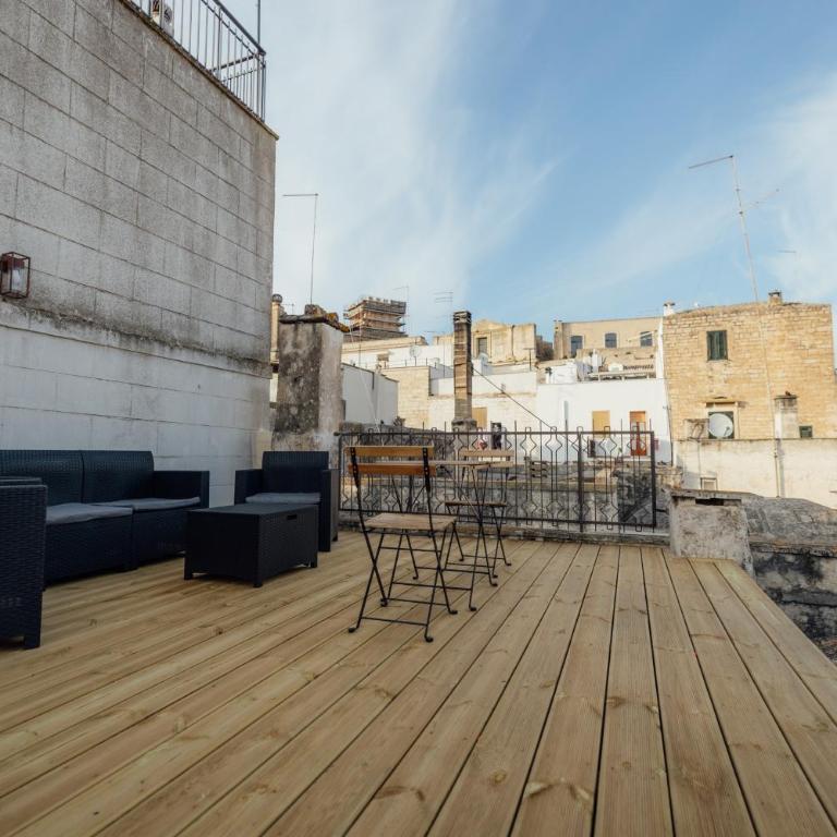 Historic Home with Large Rooftop Terrace in Heart of Ceglie - Casa con 1 Camera da Letto - 35