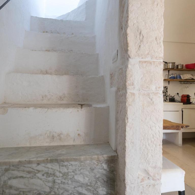 Historic Home with Large Rooftop Terrace in Heart of Ceglie - Casa con 1 Camera da Letto - 40