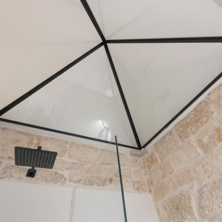 Historic Home with Large Rooftop Terrace in Heart of Ceglie - Casa con 1 Camera da Letto - 46