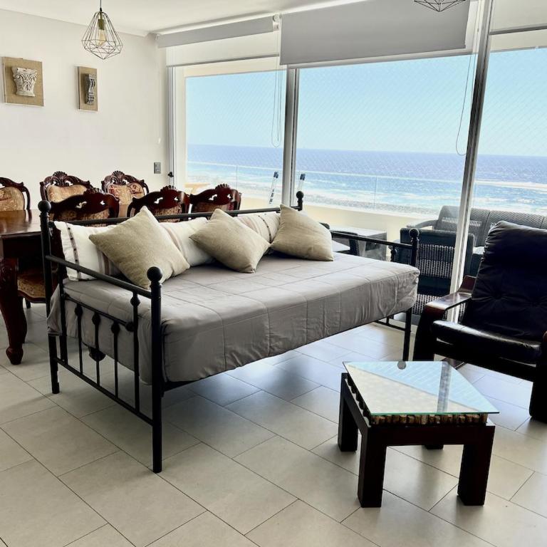 Frente A Playa El Laucho Dpto 2D 2B Terraza y Estacionamiento - Two-Bedroom Apartment with Balcony and Sea View - 2