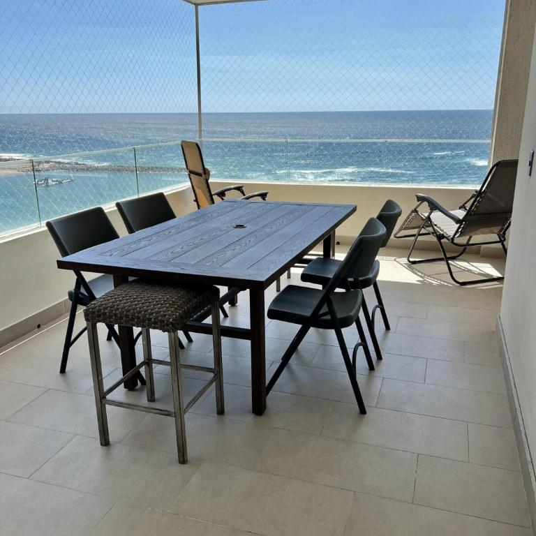 Frente A Playa El Laucho Dpto 2D 2B Terraza y Estacionamiento - Apartamento de 2 dormitorios con balcón y vistas al mar - 13