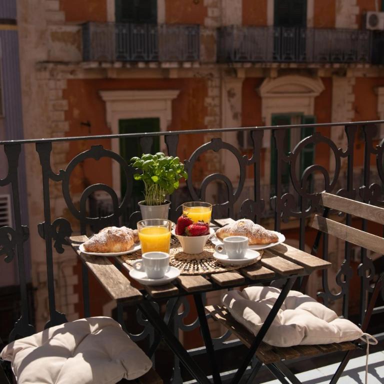 Elegant apartment few steps from Bari's heart by Pausa Stays - Apartment - 2