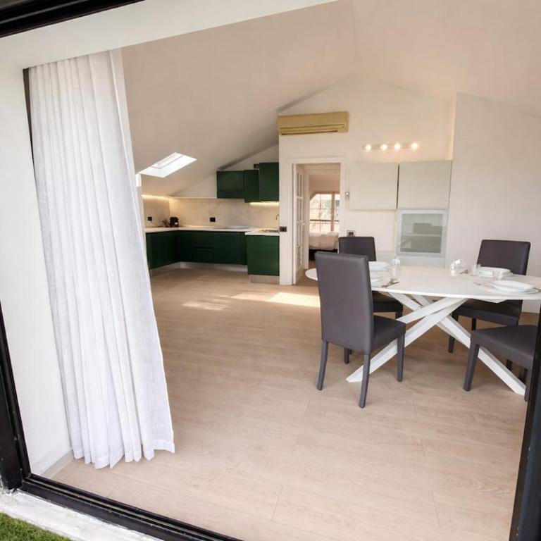 The Park Terrace - Huge outdoor quite and central - Two-Bedroom Apartment - 12