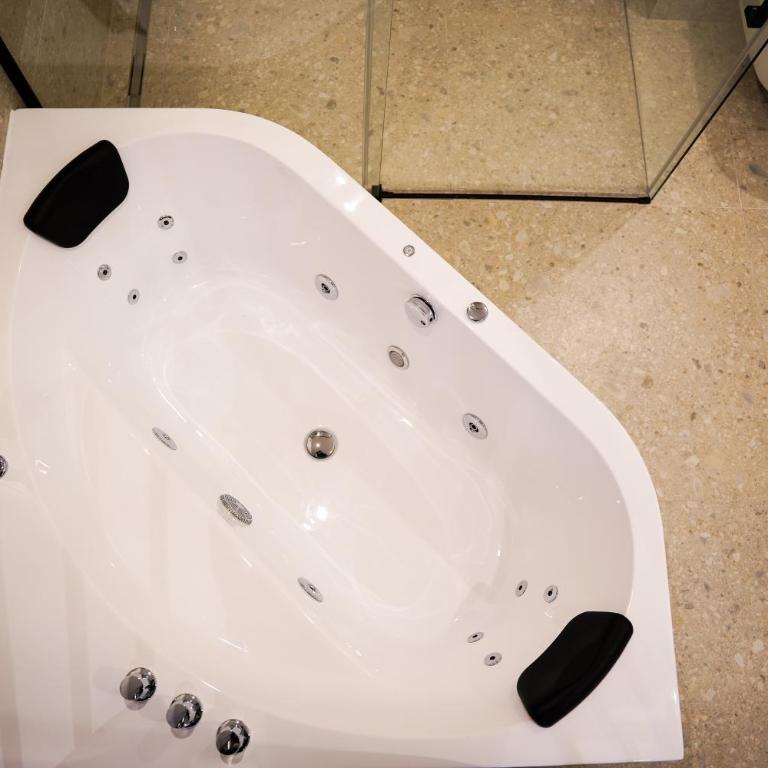 Valverda - Boutique Apartments - Studio Lit King-Size - 13