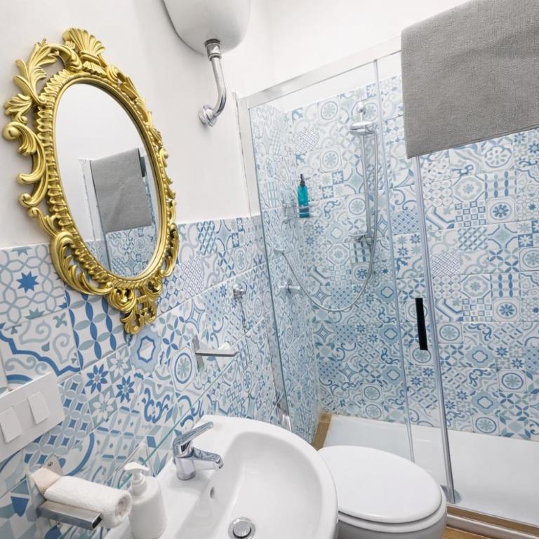 B&B Napoli Tonic - Camera Familiare Deluxe - 9