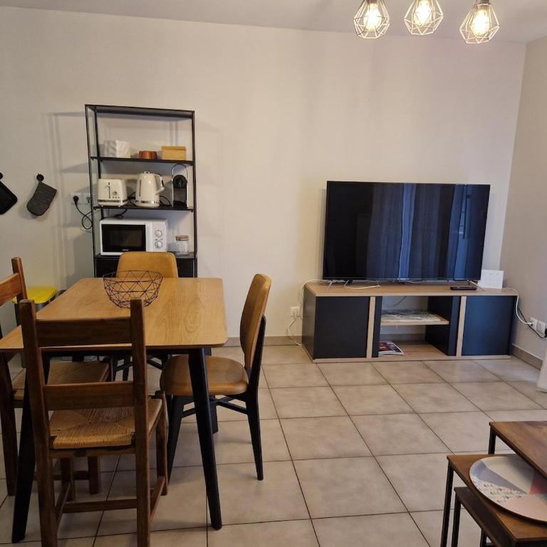 Charmant appartement proche des thermes - Appartement 2 Chambres - 2