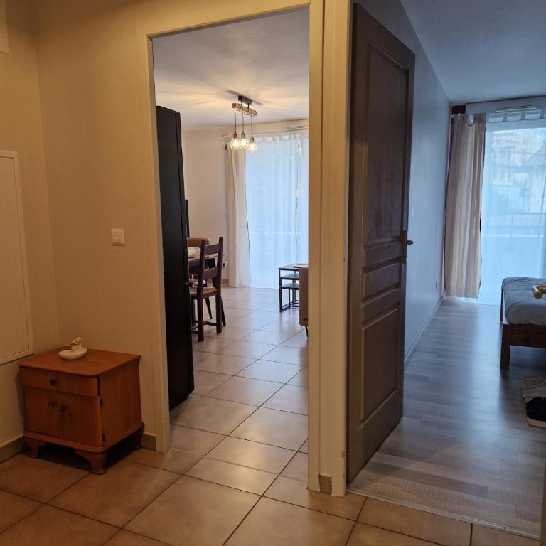 Charmant appartement proche des thermes - Appartement 2 Chambres - 15