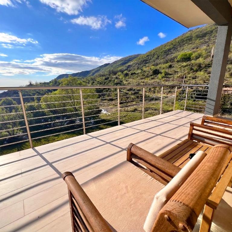 Dreamsky Haven - One-Bedroom Apartment with Balcony and Sea View - 5