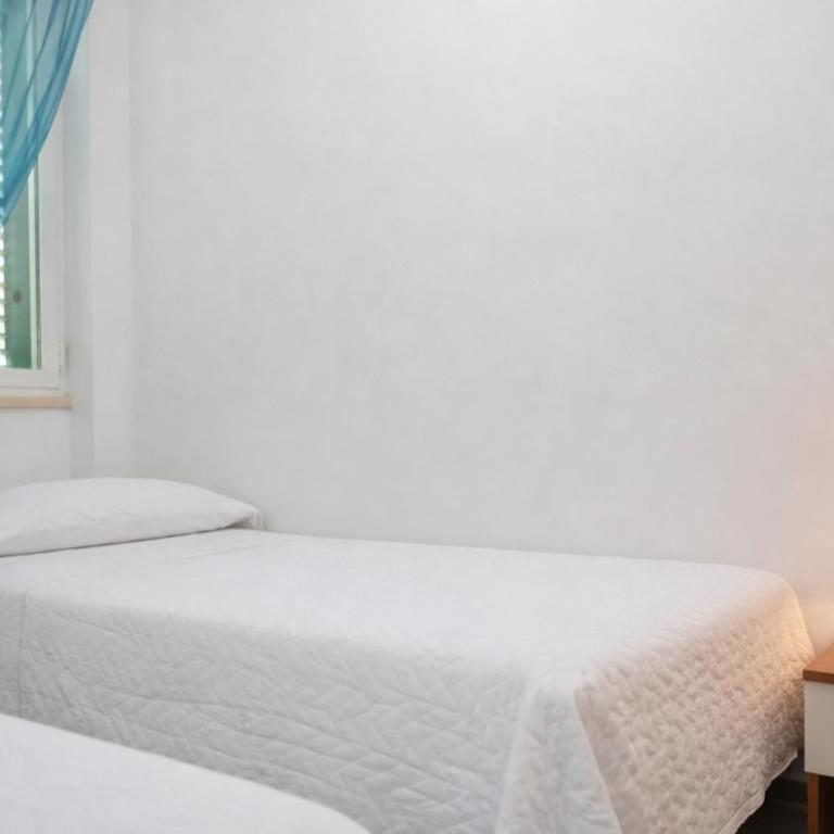 Maris Inn - Appartamento con 2 Camere da Letto e Balcone - 11
