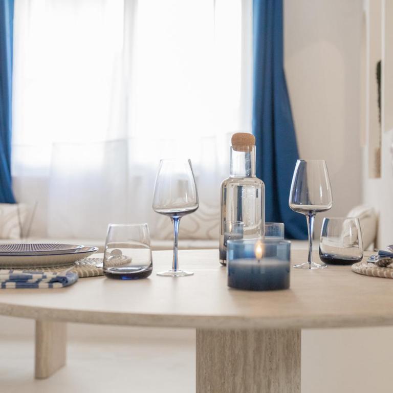 Suite romantique Santorini avec Balnéo & Sauna - Appartement 1 Chambre - 18