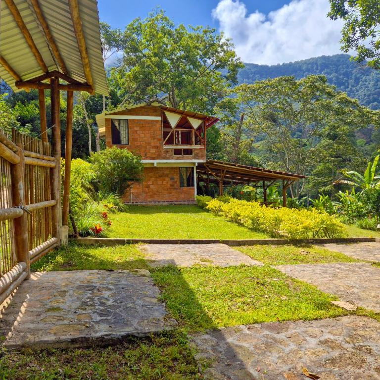 Cabaña Campestre de Descanso - Casa de 3 dormitorios - 4