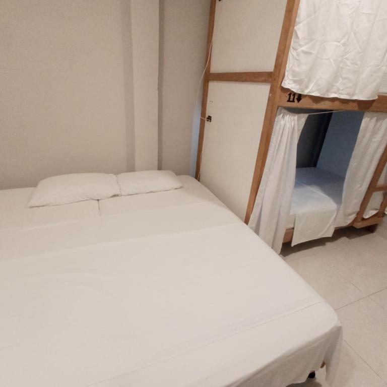 Hotel Boutique Tropical Santa Marta - Habitación Cuádruple Estándar - 1
