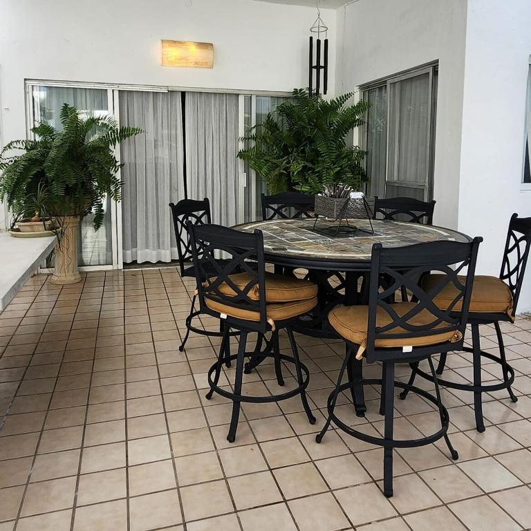 Beautiful house with a pool - Casa de 4 dormitorios - 4