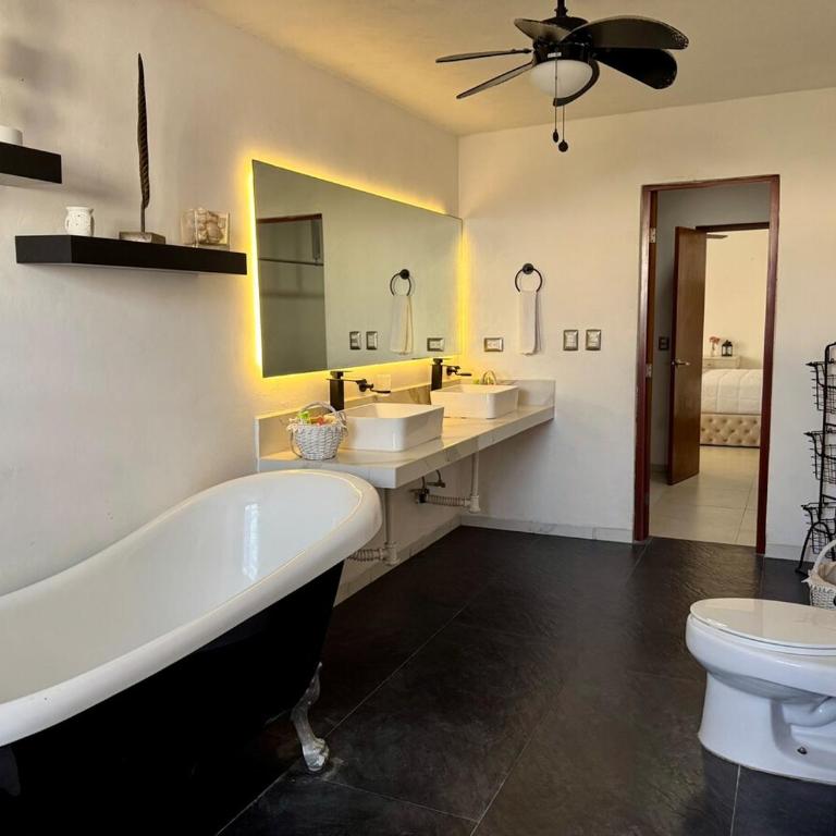 Beautiful house with a pool - Casa de 4 dormitorios - 21