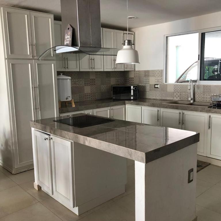 Beautiful house with a pool - Casa de 4 dormitorios - 24