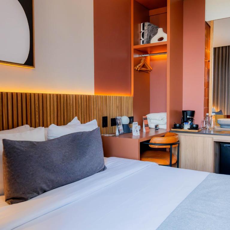 Heiss Hotel By Jalo - Habitación Doble Deluxe con balcón - 10