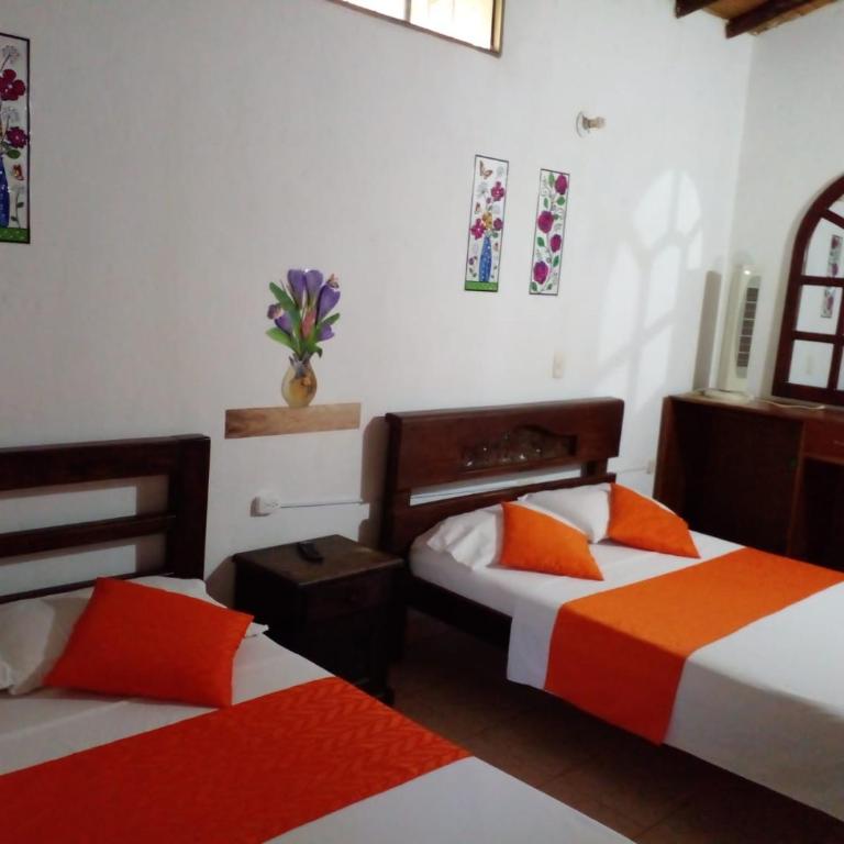 Posada Campestre Villa Sofia 043 San Gil - Queen Room with Two Queen Beds - 2