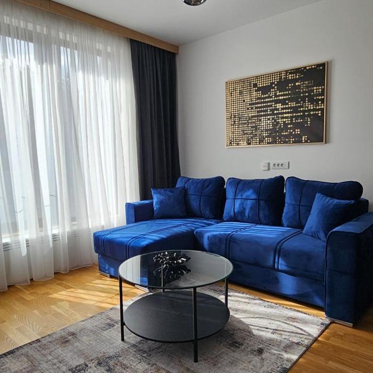 Zlatni TRG - Apartment with Lake View - 9