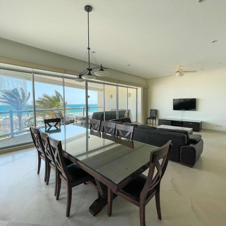 Oceanfront Condo with Stunning Views #303 - Apartamento - 7