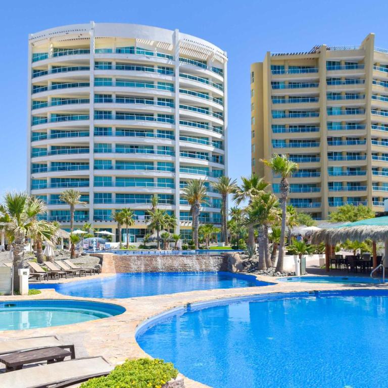 Oceanfront Condo with Stunning Views #303 - Apartamento - 26