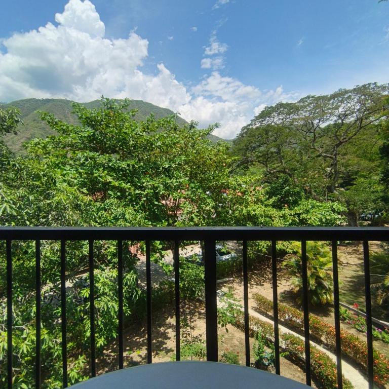 Apartamento Campestre - Hostería florida Tropical - Apartamento de 2 dormitorios con vistas a la montaña - 9
