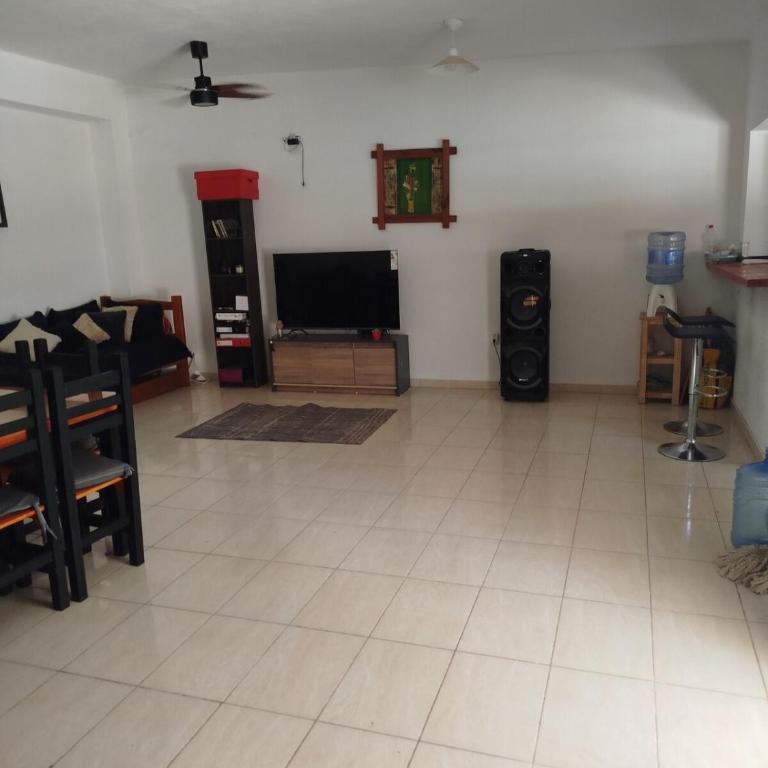 mary - One-Bedroom House - 18