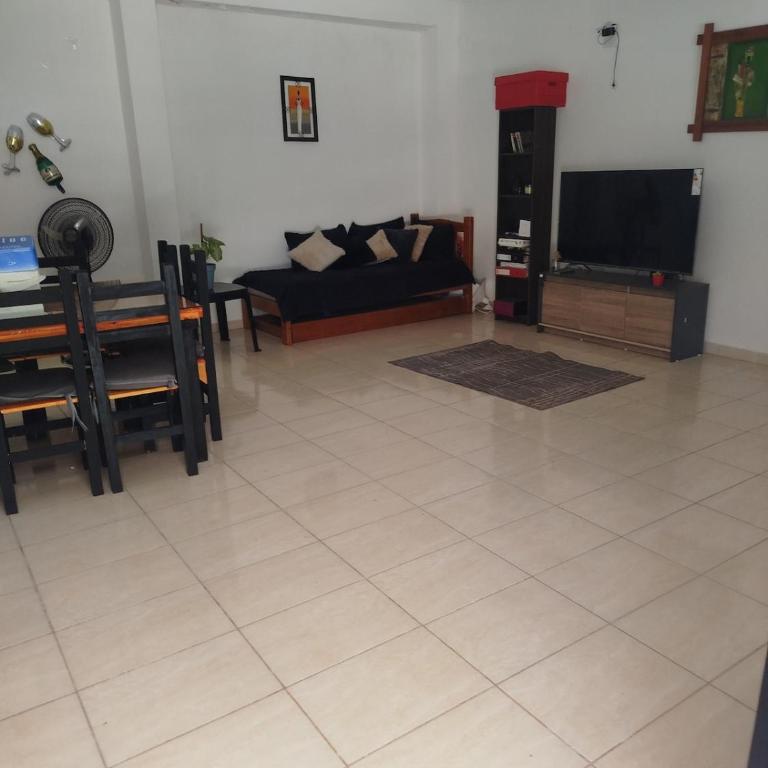 mary - One-Bedroom House - 33