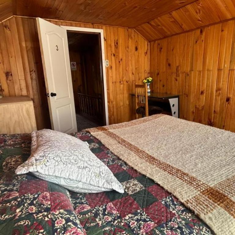 Hospedaje Mirador del Puerto - Standard Double Room with Shared Bathroom - 8