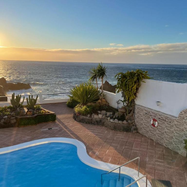 Villa Atlantis - Luxury Oceanfront Villa - Next to the Beach - Villa - 1