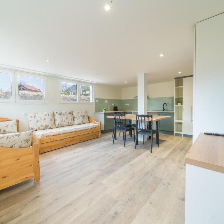 28 Grand Rocher Bright & quiet ground floor 4 BDR - Apartamento - 3