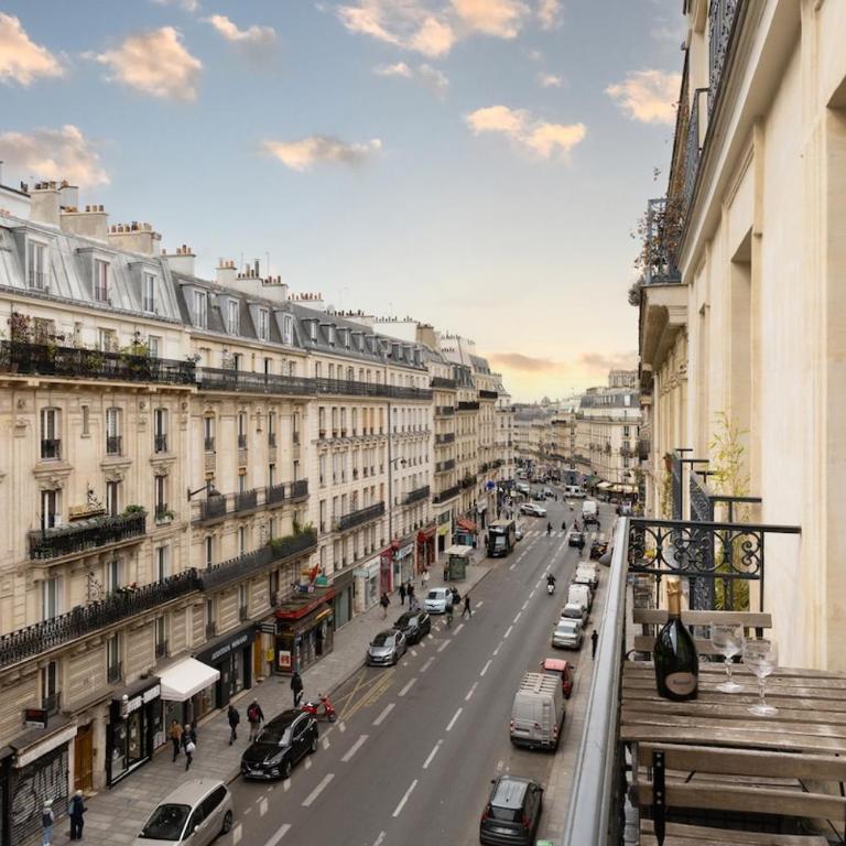 Chic Paris Flat with Balcony & Park Views - Appartement 1 Chambre - 5