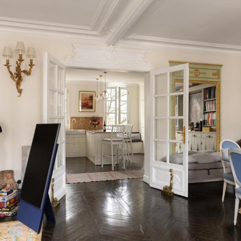 Chic Paris Flat with Balcony & Park Views - Appartement 1 Chambre - 9