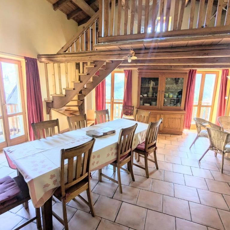 Maison de charme en pleine nature 8-10 personnes - Appartement - 4