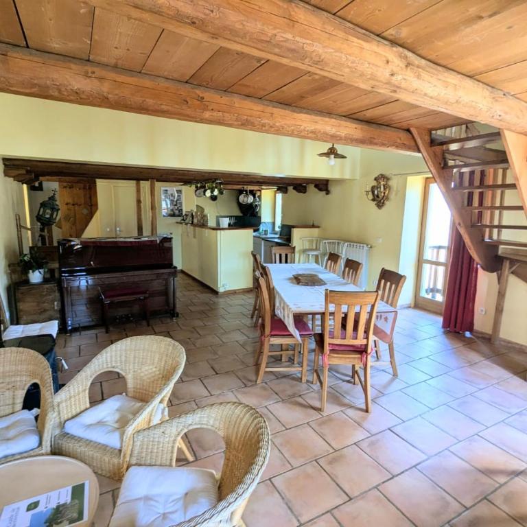 Maison de charme en pleine nature 8-10 personnes - Appartement - 2