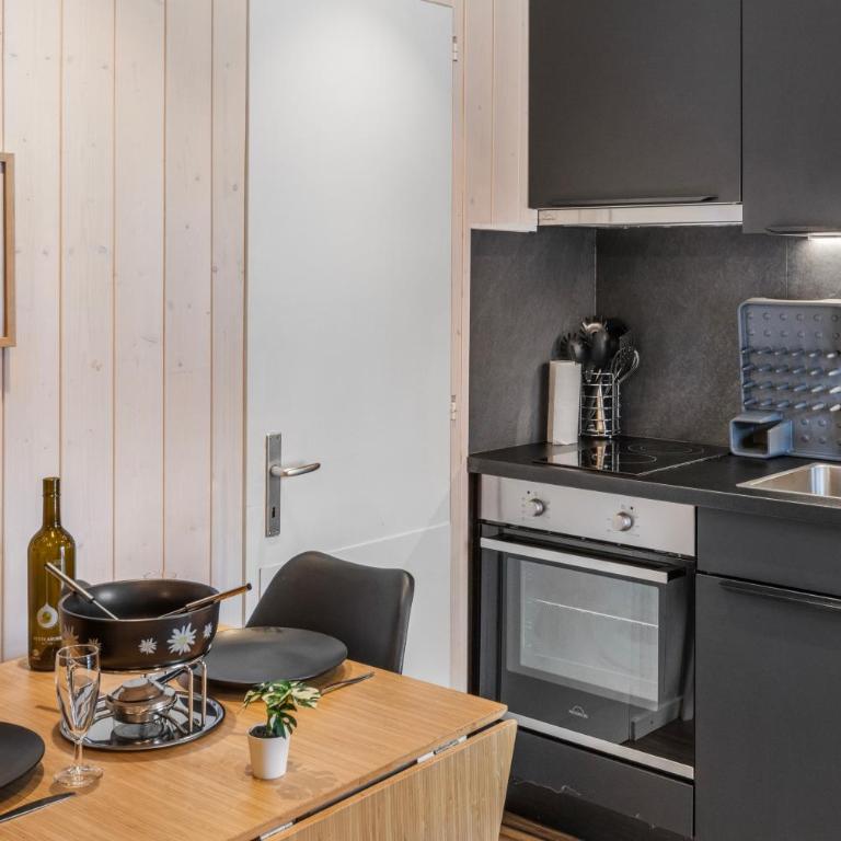Charmant studio à 5 minutes à pied des bains - Apartment mit 1 Schlafzimmer - 20