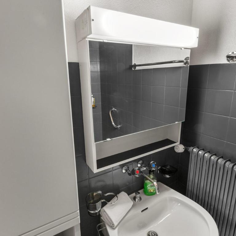 Charmant studio à 5 minutes à pied des bains - Apartment mit 1 Schlafzimmer - 14