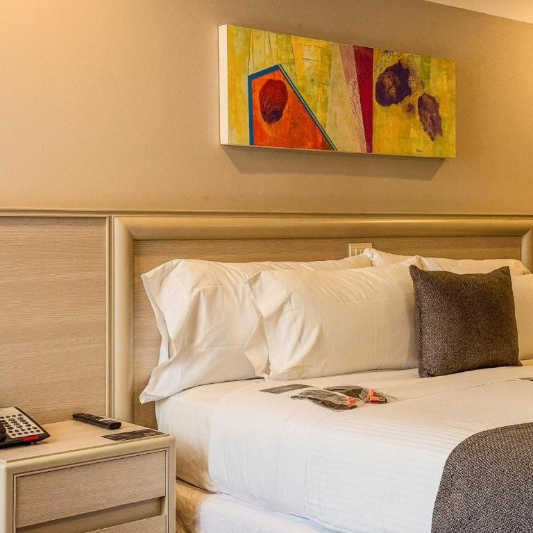 Hotel Marbella - Habitación con cama extragrande. - 5
