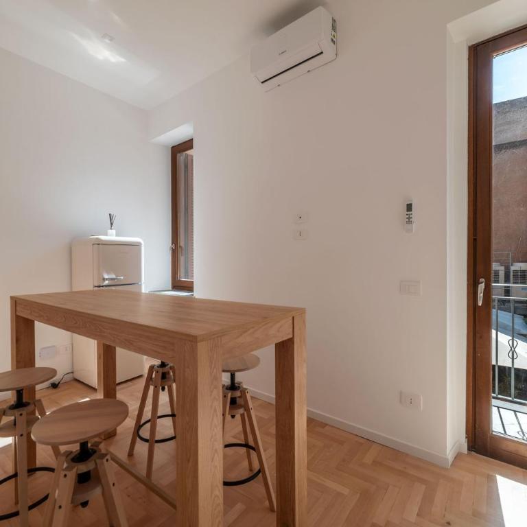 JOIVY Comfort Stays near the Colosseum - Appartamento con 3 Camere da Letto - 12