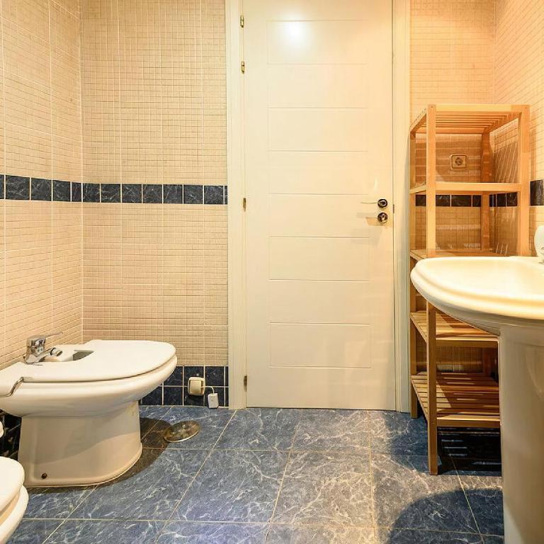 Estepona Port Bullring and Beach 2 Parkings - Apartment - 16