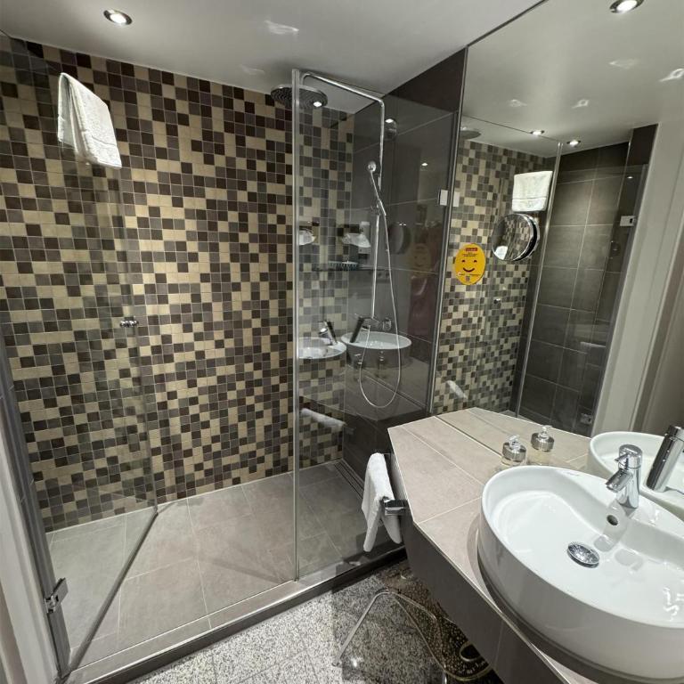Hotel Schindlerhof - Classic Plus Zimmer - 8