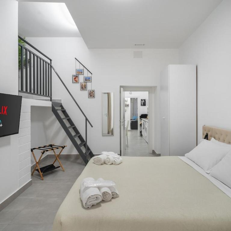 Historic Center - Elegant 2 Bedrooms, 2 Baths for 5 People - Appartamento con 2 Camere da Letto e Balcone - 3