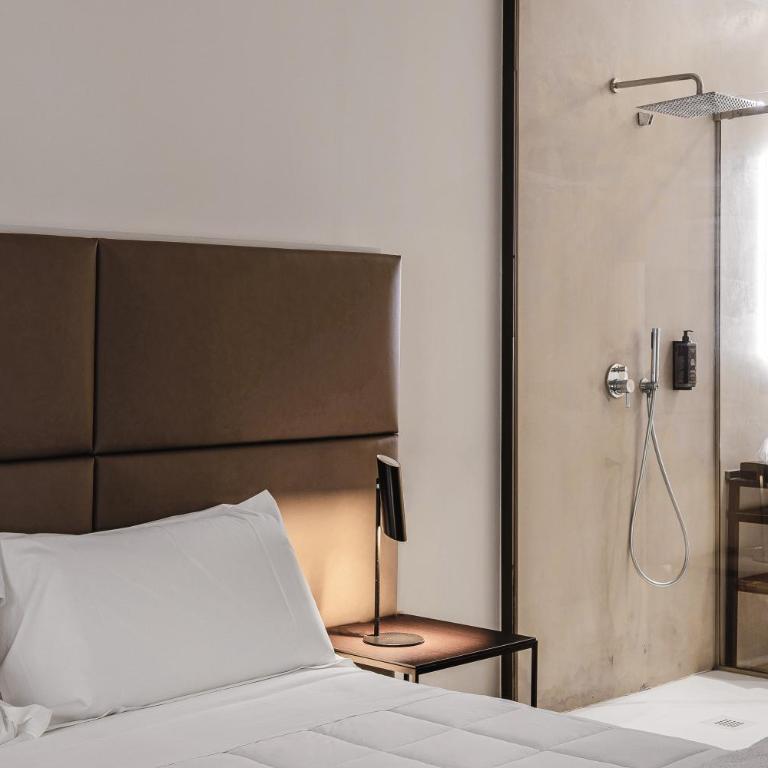 PALAZZO SANTAMARINA Luxury Suite & Spa - Luxury Quadruple Room - 2