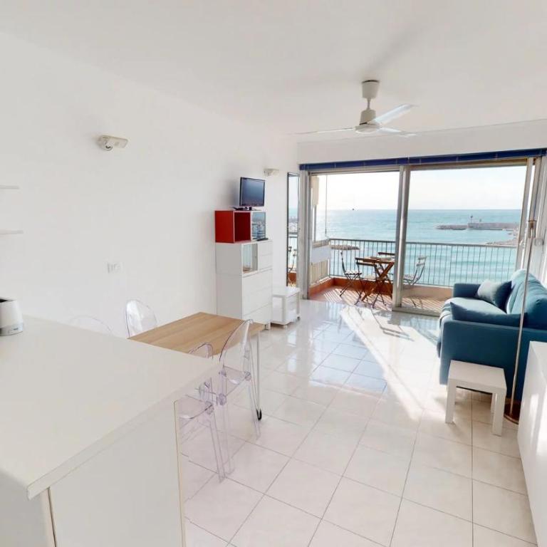 10EDM - Grand 2P face mer avec terrasse proche centre et plages - Appartement 2 Chambres - 2