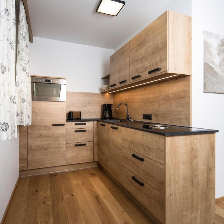 Alpinliving.Tirol - Deluxe Apartment "Geierwally" - 18