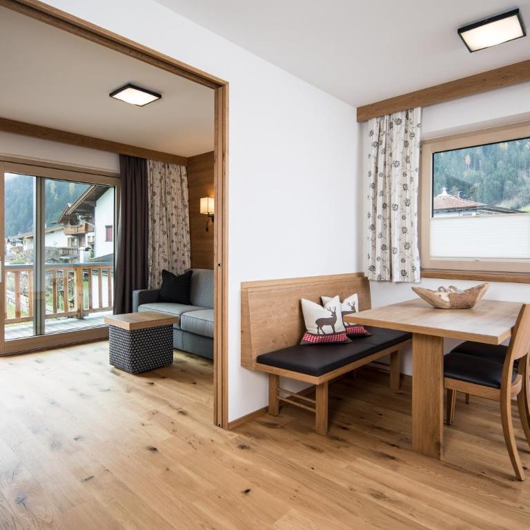 Alpinliving.Tirol - Deluxe Apartment "Geierwally" - 8