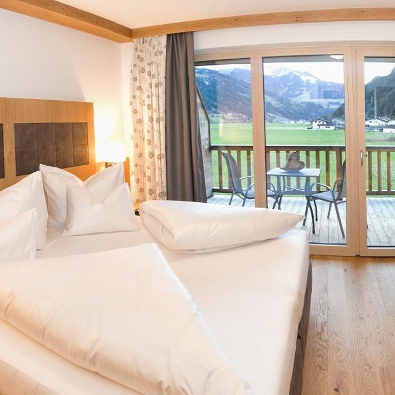 Alpinliving.Tirol - Deluxe Apartment "Geierwally" - 10
